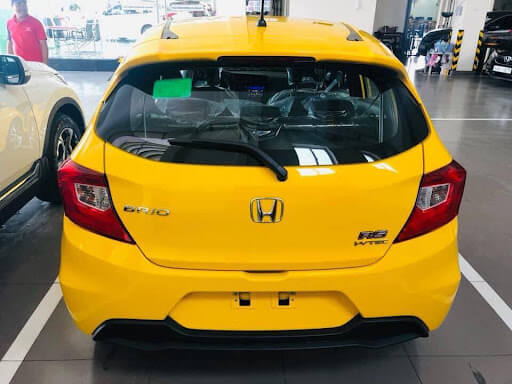 thiet-ke-duoi-xe-honda-brio Nên chọn mua VinFast Fadil hay Honda Brio?