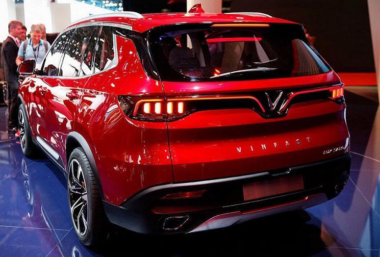 thiet-ke-duoi-xe-noi-bat Người dùng đánh giá thế nào về VinFast Lux SA2.0